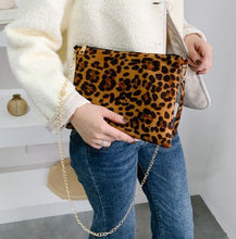 Load image into Gallery viewer, The "Leopard Mini" Shoulder Bag
