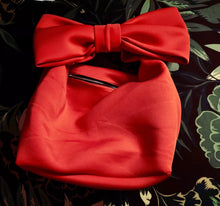 Load image into Gallery viewer, The Pretty Bow Purse
