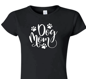 The “Dog Mom” T-Shirt